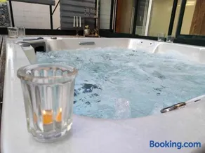 Les trois Terrasses avec SPA et Sauna - Image 1