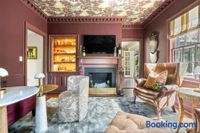 BostonArea Executive Estate for 31 Days w Pool - Image 5