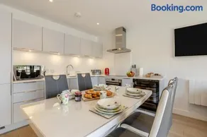 20 Woolacombe East - Luxury Apartment at Byron Woolacombe, only 4 minute walk to Woolacombe Beach! - Image 3