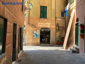 Camogli - "Il mare dietro l'angolo" - Liguria Holidays - Image 4