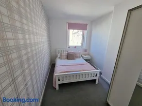 Bespoke Tours Scotland Accommodation @ Morrison Street - Image 2