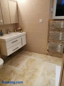 Grande Villa de Prestige près de Paris Réunions Familiales, Professionnelles et Événements - Image 3