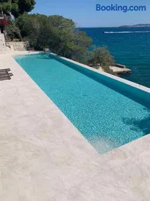 Vasiliki's Villa Beach Front and Pool - Image 2