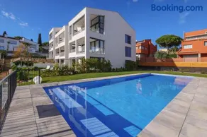 X-3 CALELLA DE PALAFRUGELL 6 PaX - Image 1
