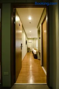 Madison Hotel PHL - Image 4