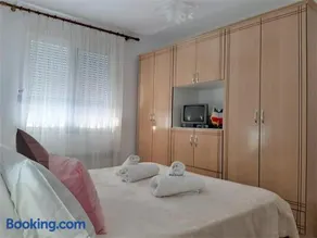 Sazani's Place - Image 2