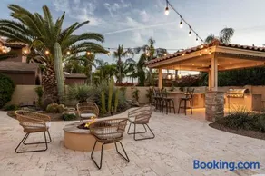 Arch Views Beautifully designed home with swimming pool table and more - Image 2