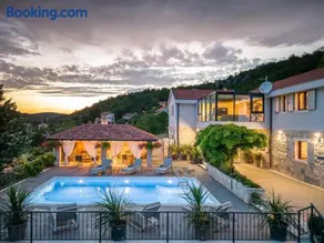 Krolo Villa&Wine - Image 1
