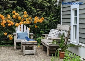 Ellas Escape by Seabrook Hospitality - Image 2