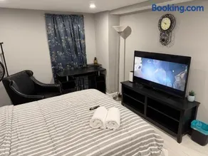 50 Private Lounge - Image 4