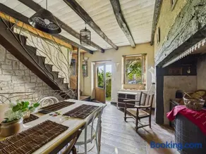 Jolie maison avec piscine et jardin au calme - Image 3