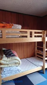 白神山地の麓でヤギのいるゲストハウス　あわじ商店 - Image 4