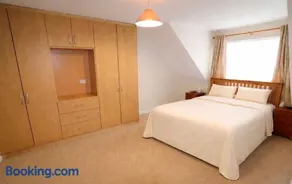Large 3 bed Duplex Apartment - Rhebogue Limerick - Image 4