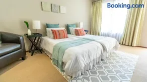 Plumtree Lodge - Image 2