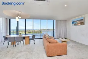 Newcastle Views at One Apartments - Image 3