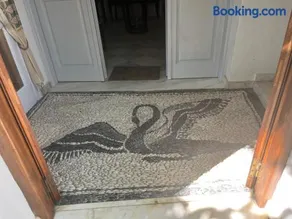 The Studio Apartment at Aegean House - Image 5