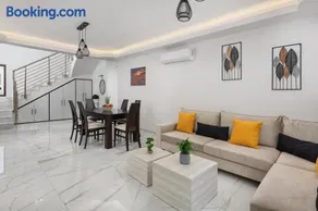 Oasis Luxury Villa - Image 4