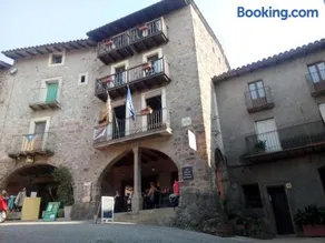 CAN MENCIÓ - Plaça Major - Image 3