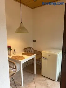 Idyllische Wohnung mit Terrasse und Seezugang - Image 4