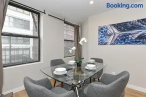 Luxury Five BR Chic Duplex in the Heart of Soho - Image 3