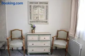 Petite chambre 2 personnes dans maison d'artiste centre ville - Image 2