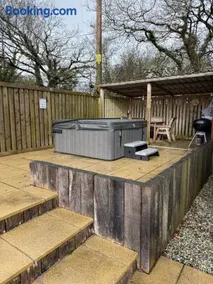 NEW! Country boutique escape . HOT TUB - Image 2