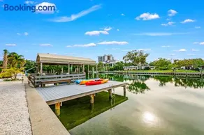 Manatee Cove - Image 5