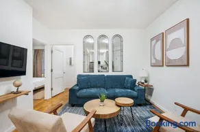 109-1 Huge 3BR Best Value Amazing NYC Apt - Image 2