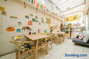 Hohhot Hanggai International Youth Hostel - Image 1
