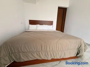 Elkanah Aelyn Beach Homestay - Image 3