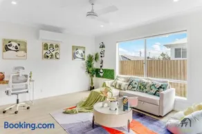 Serenity Stay in Richlands - Image 1