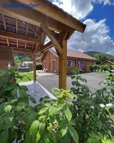 Chalet Le Familial - SPA & SAUNA - Serviettes - Peignoirs - Lits faits - Ménage inclus - Image 1
