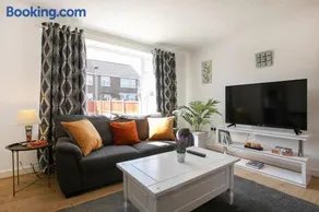 Maltby House, Rotherham for contractors & Families, free private parking, fast wifi, spacious,WIFI etc - Image 2