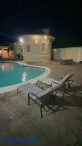 Plantation Villa with Pool-5-Min Walk to Plantation Cove - Image 2