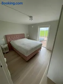 Modern house, views over the fields 5 min to beach - Image 3