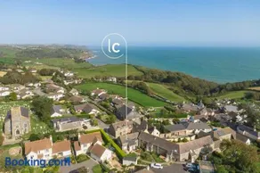Anchor Cottage, Strete, Dartmouth - 1 Pet Accepted - Free WiFi & Parking - Image 2