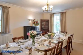 Finest Retreats - St Davids Country House - Image 2