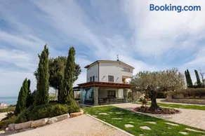 Colle degli ulivi Green Resort - Image 1