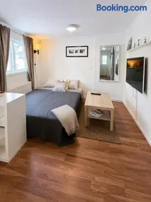 Cosy Studio in villa area, near Umeå Centre - Image 4