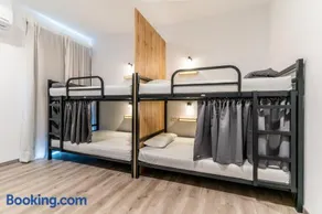 Four Rooms Hostel - Image 2