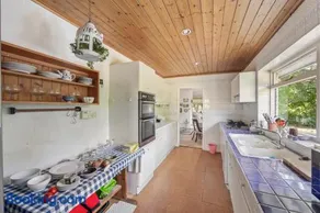 Whole guest house - Image 5
