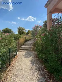 Villa Aurelia, Provence, View and Swimming Pool - Image 1
