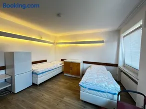 Pension Hostel Herdorf - Image 2