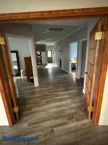 Riverside Retreat - Image 2