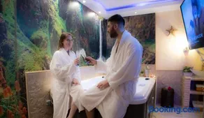 APARTAMENTO ESTRELLA SAUNA SPa JACUZZI - Image 4