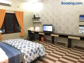 Nariska Suite Homestay Lampung - Image 4