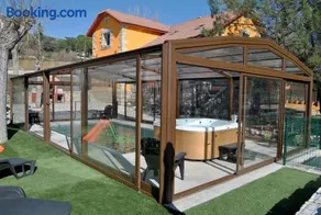 Casa Rural Mansion Adela con Piscina y Jacuzzi - Image 1