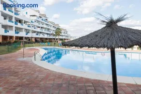 Duquesa Suites Golf and Gardens - Image 1