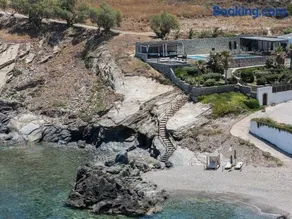 Zillion Villa - Sapphire Shores Beachfront Retreat by etouri - Image 2