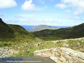 Rural Donegal cottage near sandy beaches - Image 4